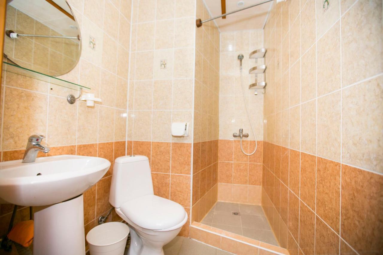 Guest House Lavr Gagra Buitenkant foto