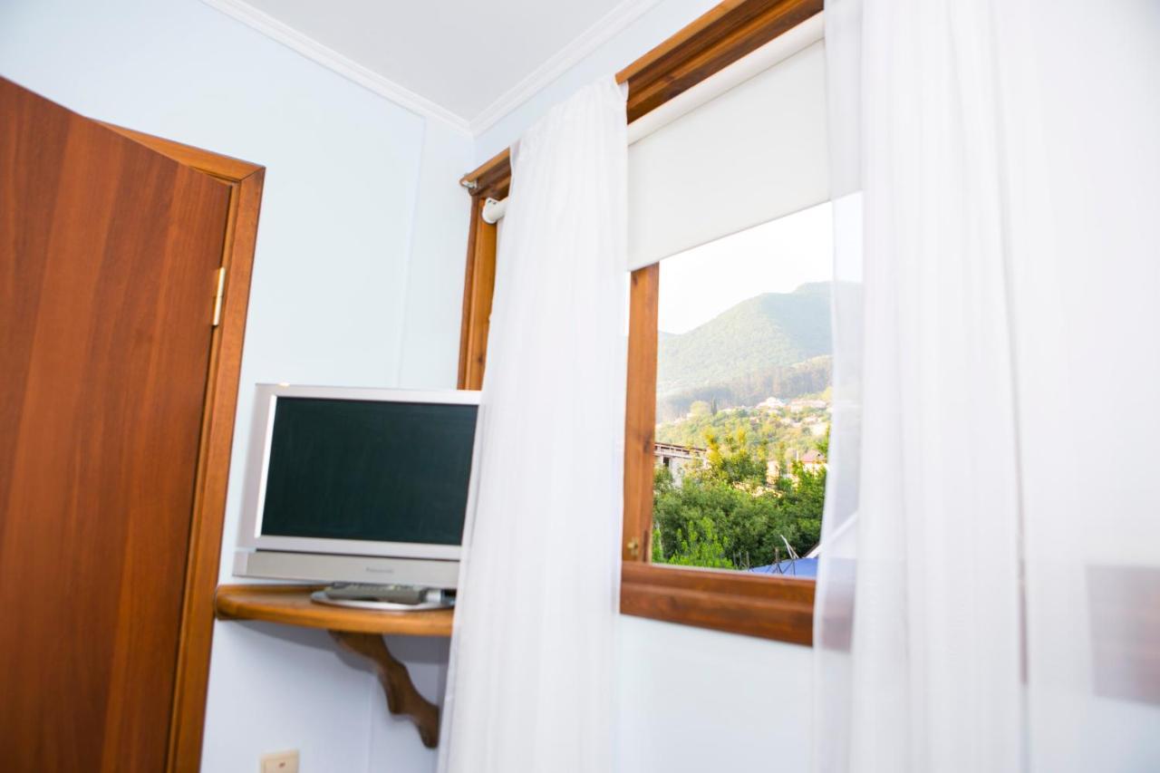 Guest House Lavr Gagra Buitenkant foto